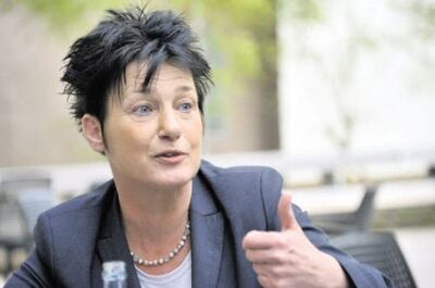 Auf Stippvisite in Böblingen: Arbeits- und Sozialministerin Karin Altpeter KRZ- Foto: Annette Wandel