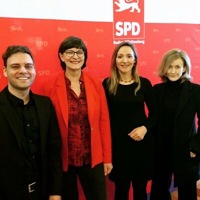 Bild (v.l.n.r.): Florian Wahl, Saskia Esken, Jasmina Hostert und Christiane Knauf